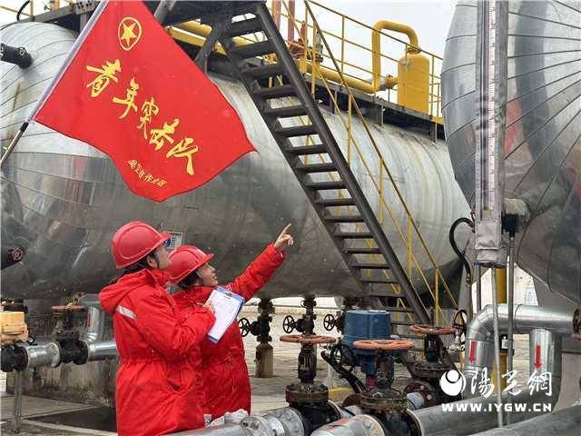 長慶油田采油八廠吳定生產運維中心打通安全生產“最后一公里”:鋼板樁生產廠
